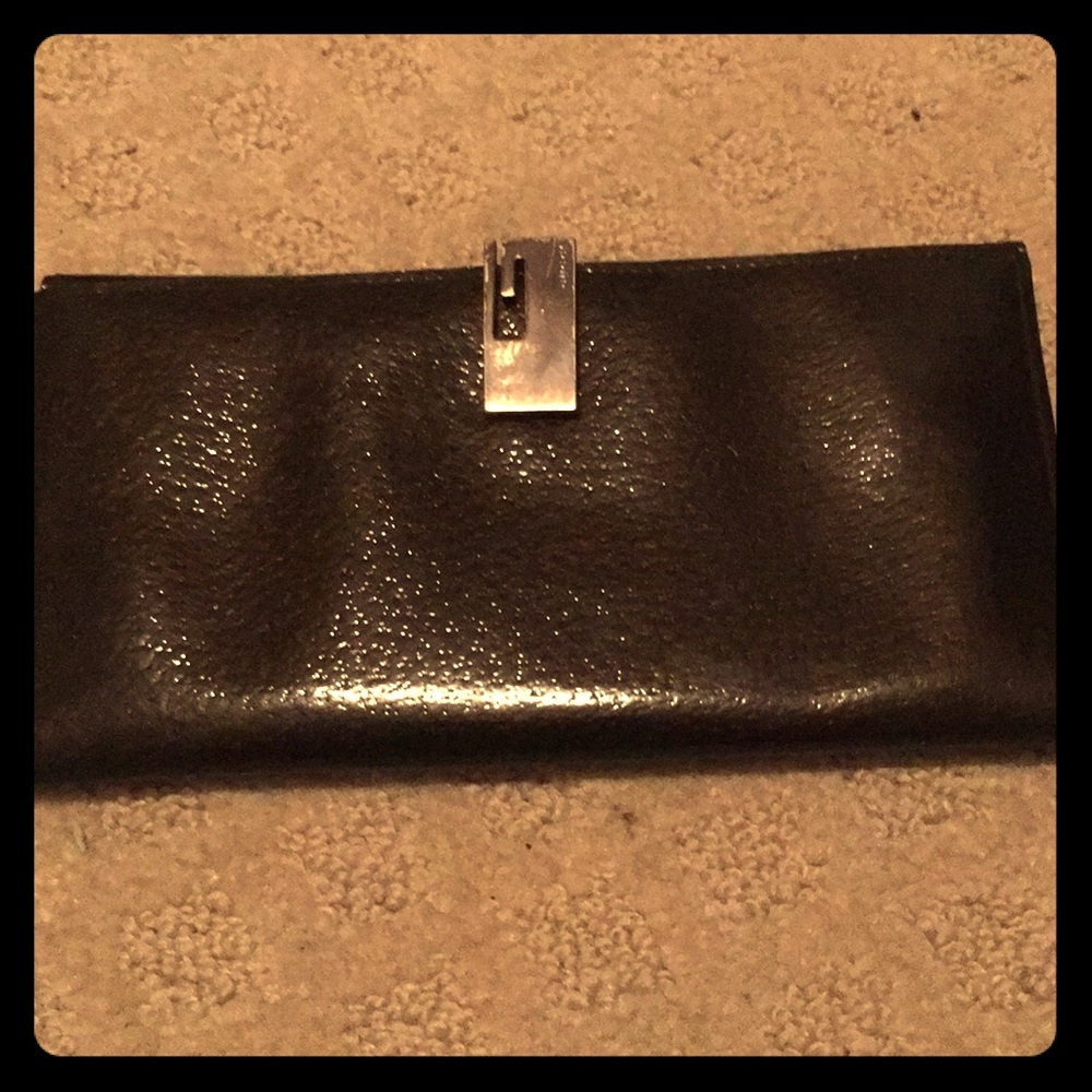 Authentic Gucci wallet